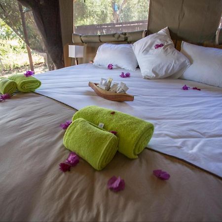 Kayova River Lodge Ndiyona ภายนอก รูปภาพ