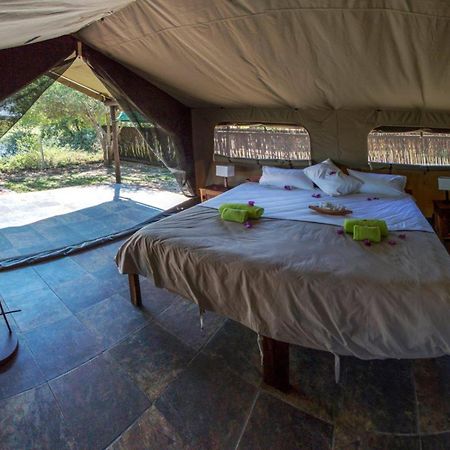 Kayova River Lodge Ndiyona ภายนอก รูปภาพ