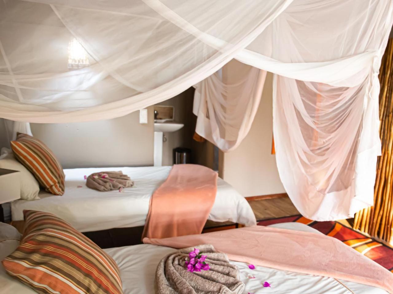 Kayova River Lodge Ndiyona ภายนอก รูปภาพ